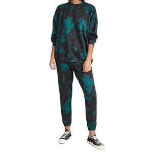 Onzie fleece tie dye sweatpants